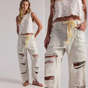 We The Free Moxie Pull-On Barrel Jeans | Size 26 | No Belt